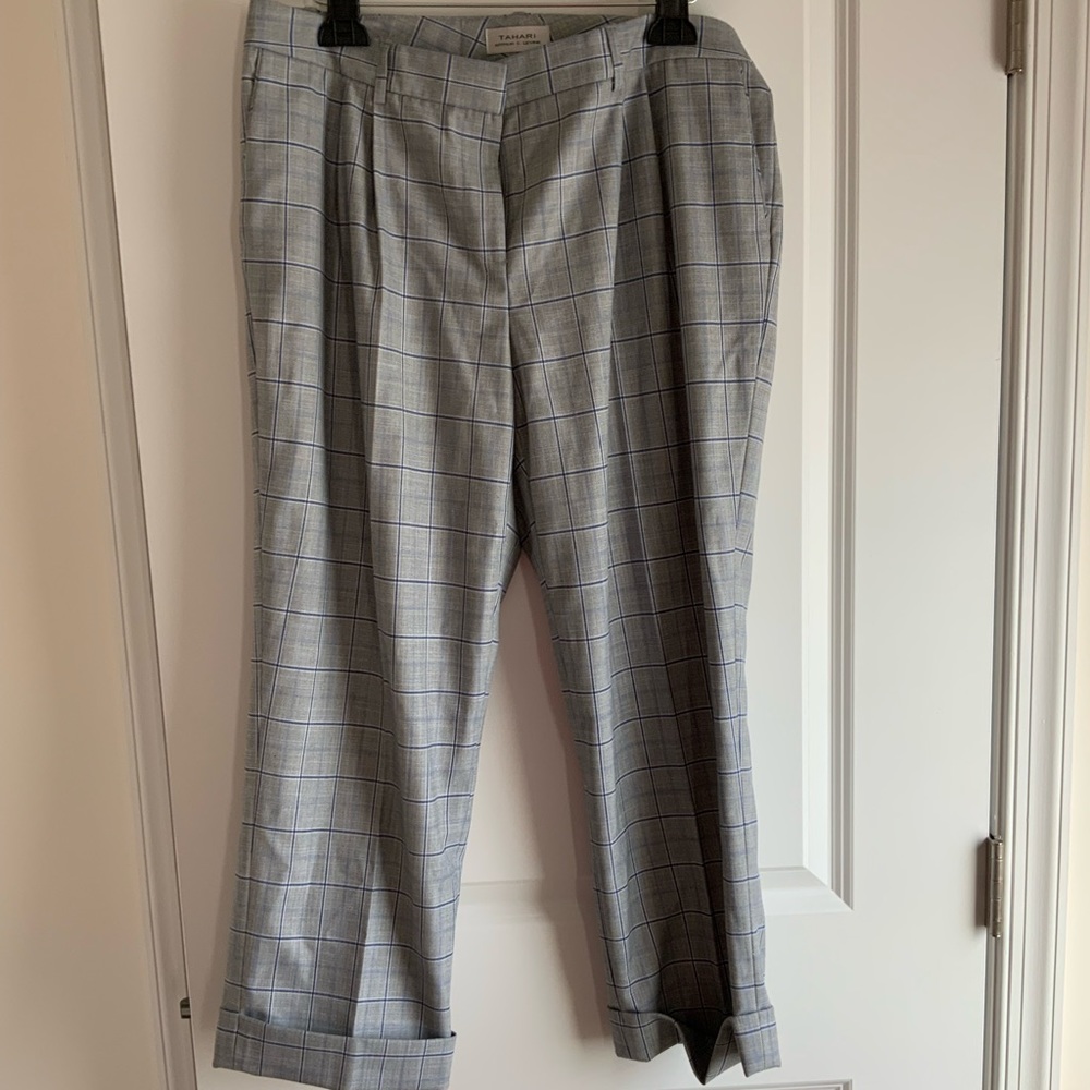 Tahari cropped pant
